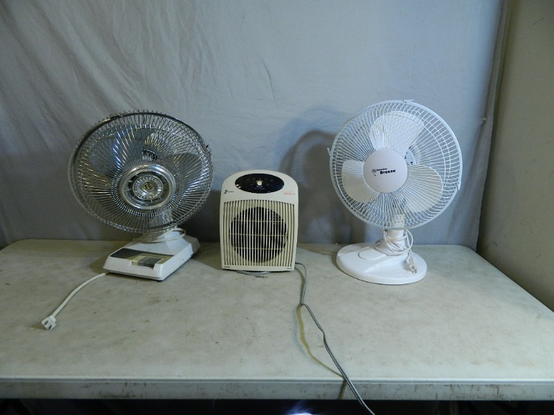 lot 68 image: 2 Fans and A Heater