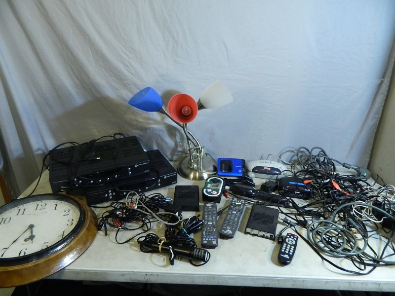 lot 78 image: Assorted Electronics