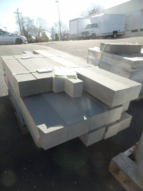 BLUESTONE THERMAL STEP PLANKING