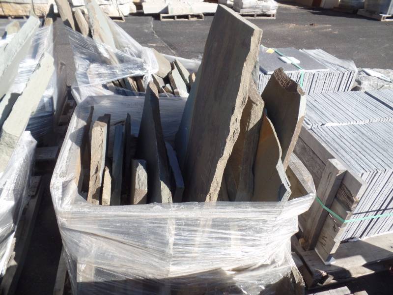 BLUESTONE IRREGULAR TILE