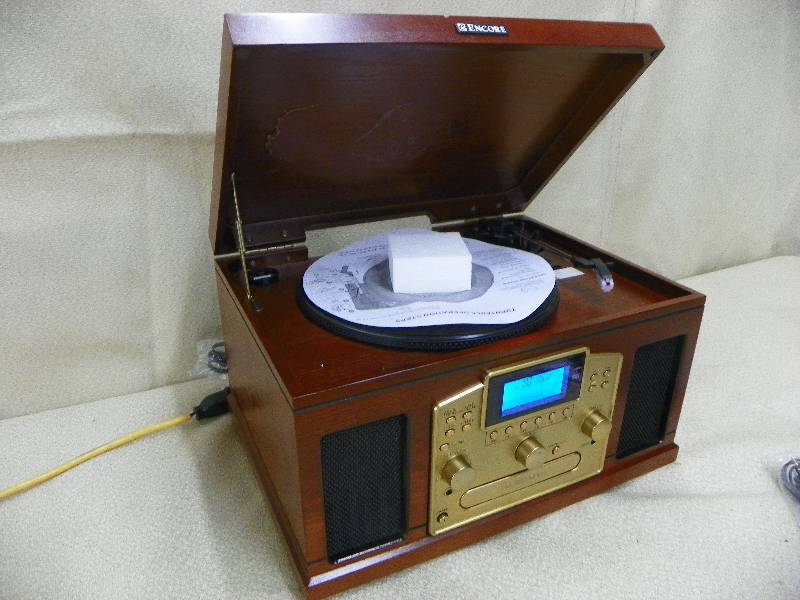 Encore Tech Nostalgic StereoRecord Player