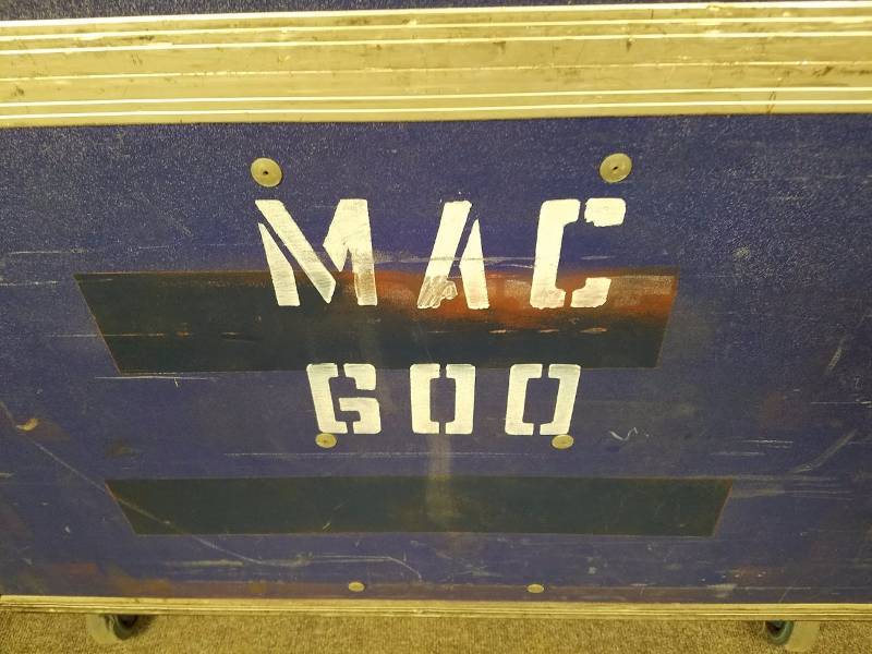 lot 12 image: Martin Mac 600 - pair - case included