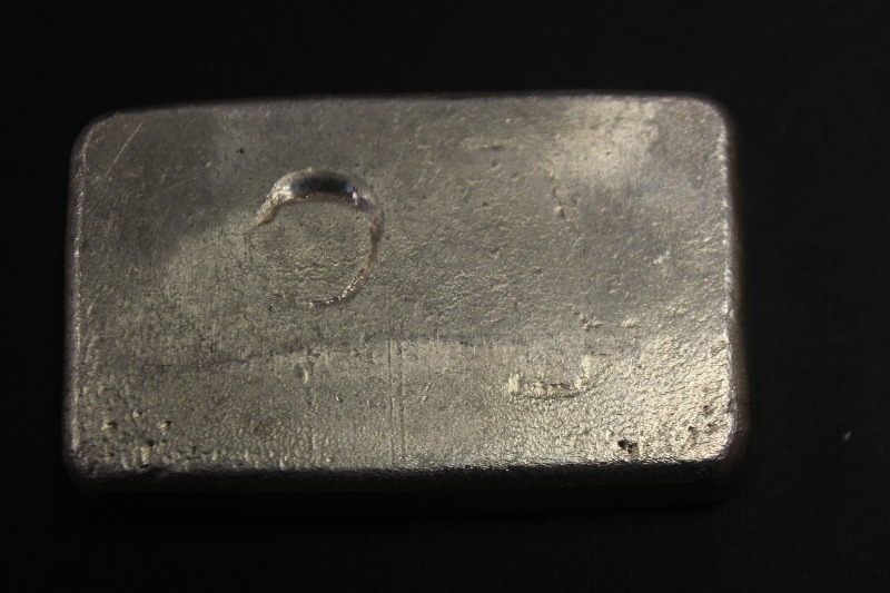 lot 3 image: Vintage Poured Engelhard Silver Bar - 10 Ounces - LOW Serial #