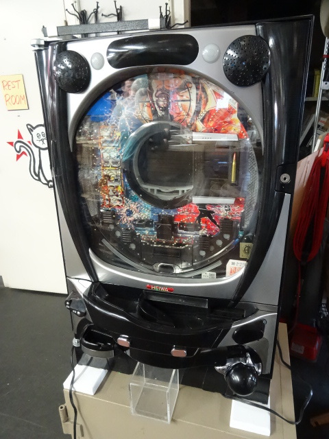 lot 71 image: Pachinko machine. Heiwa Golgo 12246...