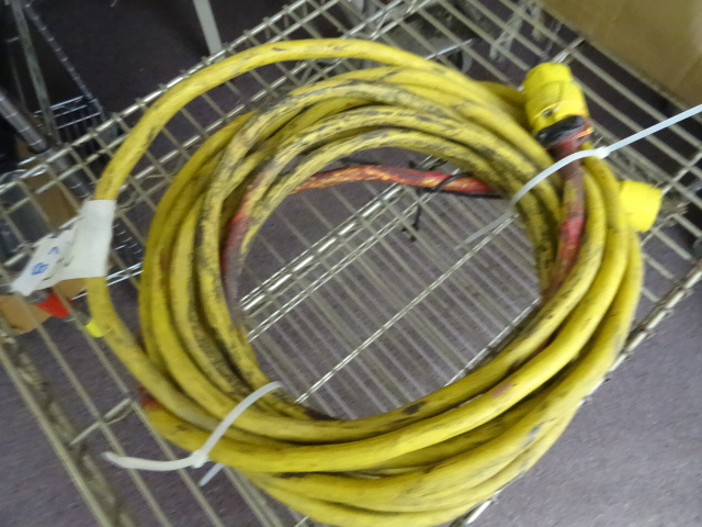 lot 87 image: 38 heavy duty extension cord...