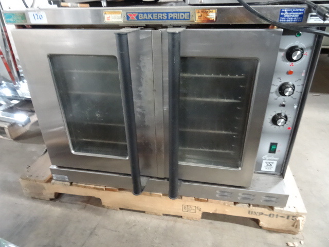 lot 120 image: Bakers pride convection oven. Cyclo...
