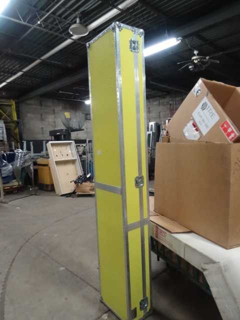 lot 159 image: Padded shipping case. Hinged lid. 1...