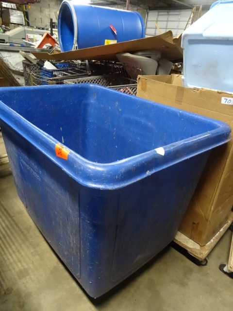 lot 179 image: 4 wheel tub cart. 32 x 47 x 38...