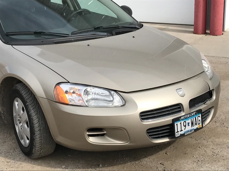 lot 4 image: 2002 Dodge Stratus SE