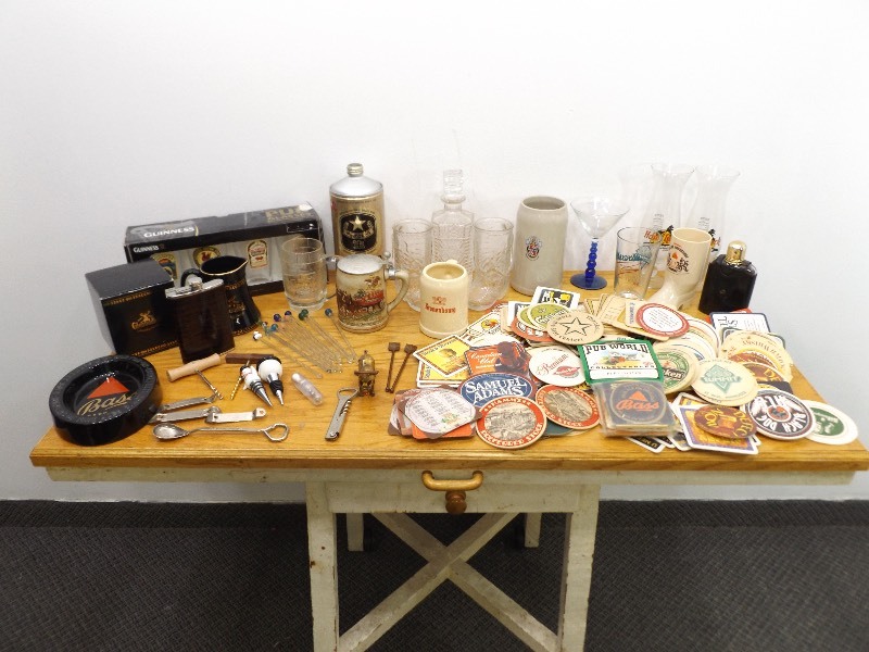 lot 24 image: Large Lot of Bar Items