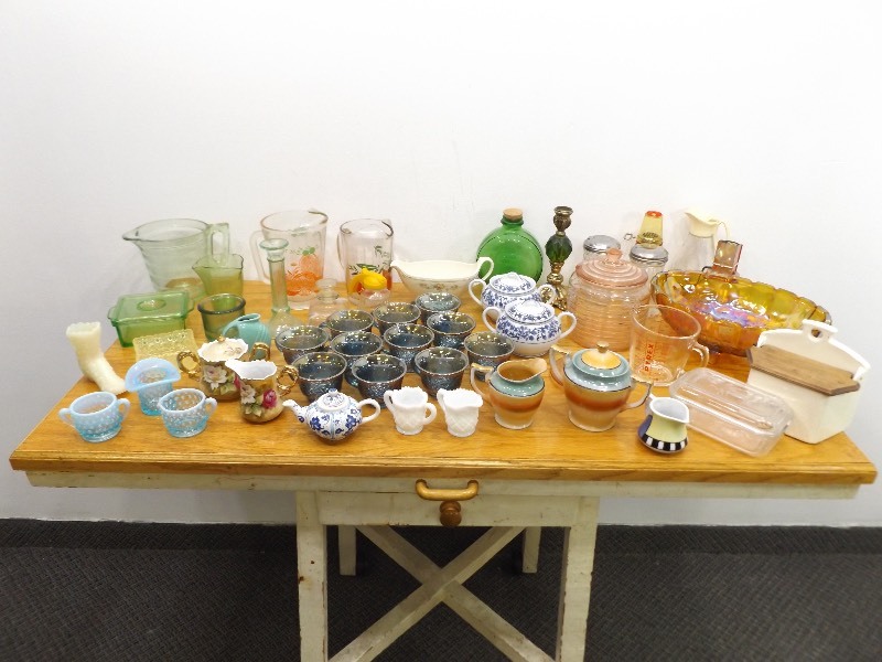 lot 26 image: Large Lot of Depression Glass, Uranium Glass, Cream and Sugar Sets, etc. Dishes