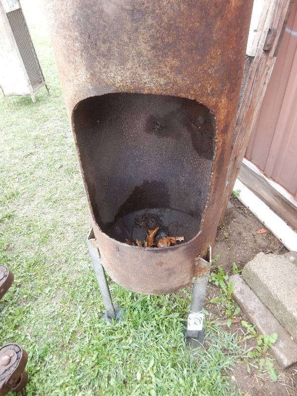 lot 83 image: Tank Stove