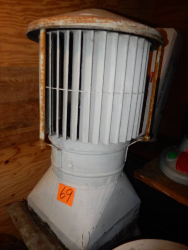 lot 69 image: Turbine type Roof Vent .. Good shape