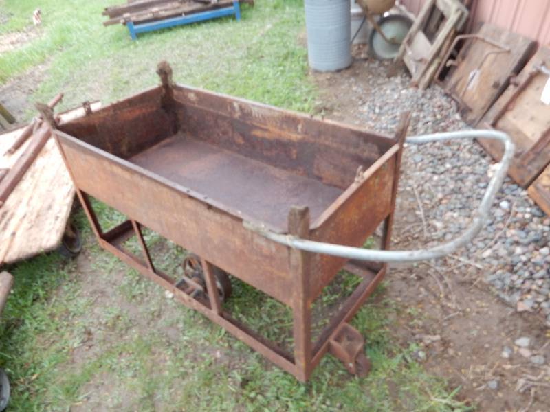 lot 88 image: Vintage Cart with Heavy Steel Wheels