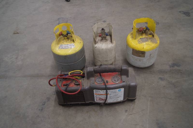 Freon Tanks & Freon Recovery Unit