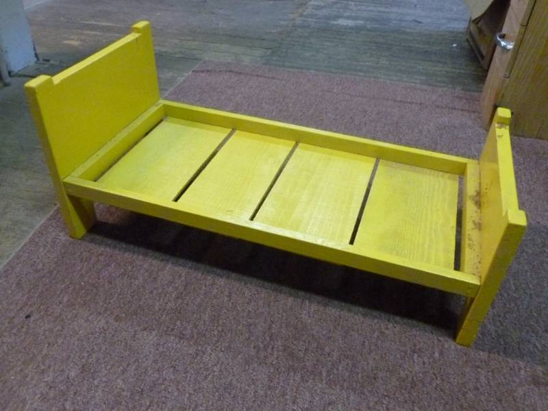 Vintage Doll Bed