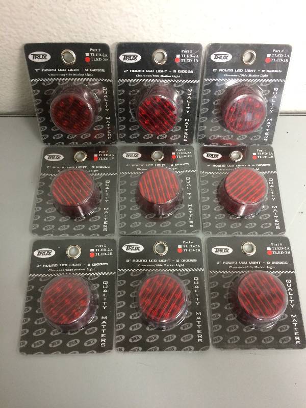 TRUX 2 Round LED Light, Red