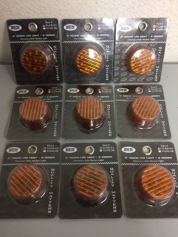 TRUX 2 Round LED Light, Amber