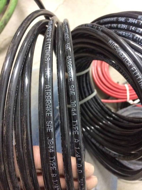 Assorted Airbrake Cables