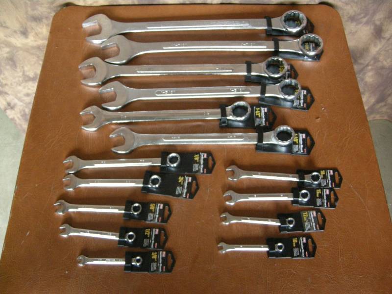 lot 115 image: King Combination Wrench Group