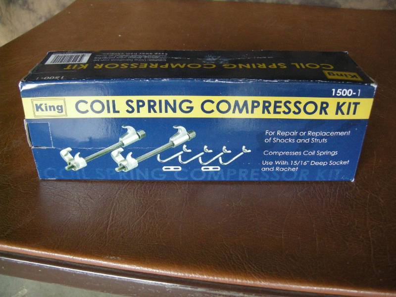 lot 117 image: King Coil Spring compressor Set