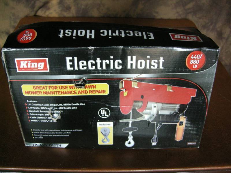 lot 132 image: King Electric Hoist