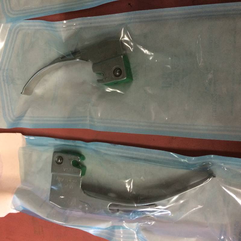 lot 5 image: Sells For $600 Welch Allyn Curved MacIntosh Fiber Optic Laryngoscope Blades NEW IN PACKAGE Laryngoscopy Handles Throat Scopes