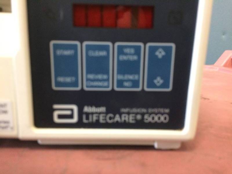 lot 8 image: Retails Used $300 ABBOTT LABS Lifecare 5000 Plum Pump IV Infusion Medication Management System - administer a variety of medical fluids