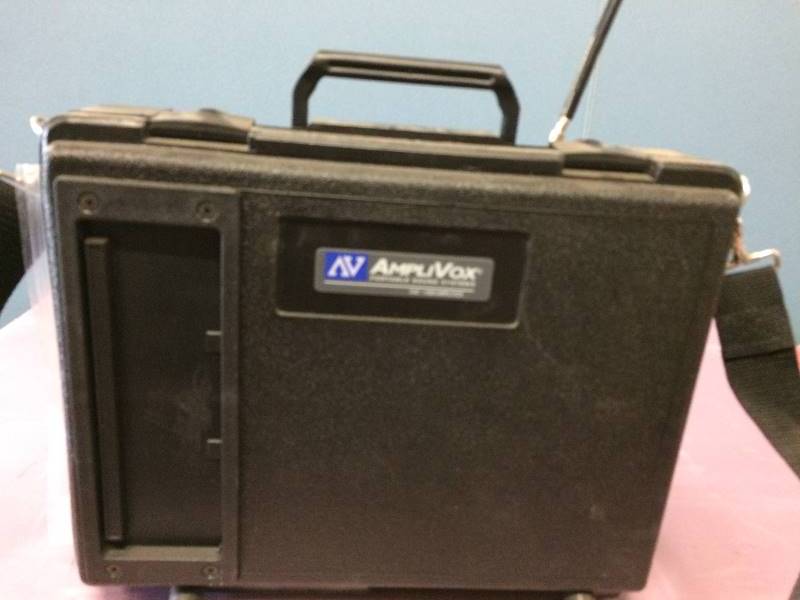 lot 45 image: Hosts Vendors WOW Retails Used $500 AmpliVox Wireless Audio Portable Buddy Professional Group Broadcast Pa System Wireless Microphone Transmitter Sound Systems Amplifier - Have your voice heard