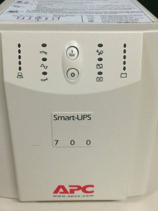 lot 66 image: Retails Used for $500 APC SU700X93 Smart-UPS Uninterruptible Power Supply
