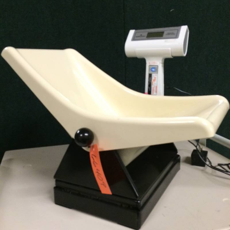 lot 71 image: Retails Used $500 Health o Meter Pediatric Digital Scale (Infant)