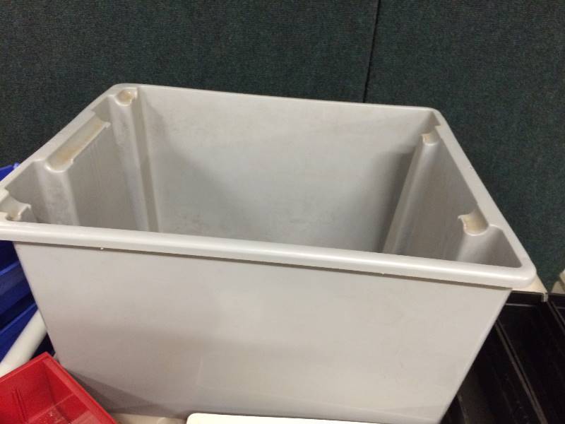 lot 80 image: Tote and Organizers