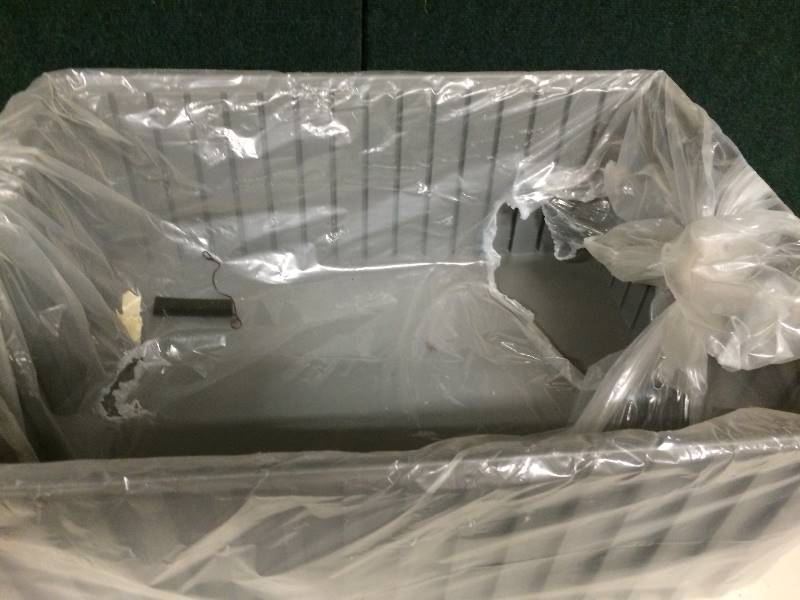 lot 85 image: Bin