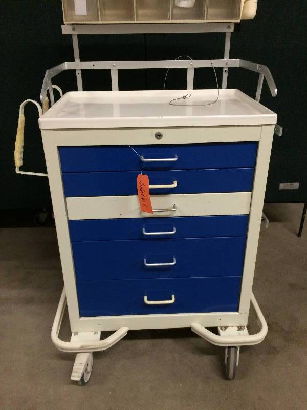 lot 86 image: Alert Mechanic Crafters Garage Craftsman Tool Organization Mobile Cart Multiple All Unlocked Drawers Bumper Guards Plus Upper Shelves This Is Medical Grade Folks &May be Last One - I want it