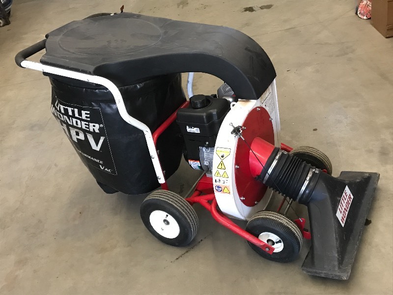 lot 9 image: Little Wonder Commercial Lawn Vac