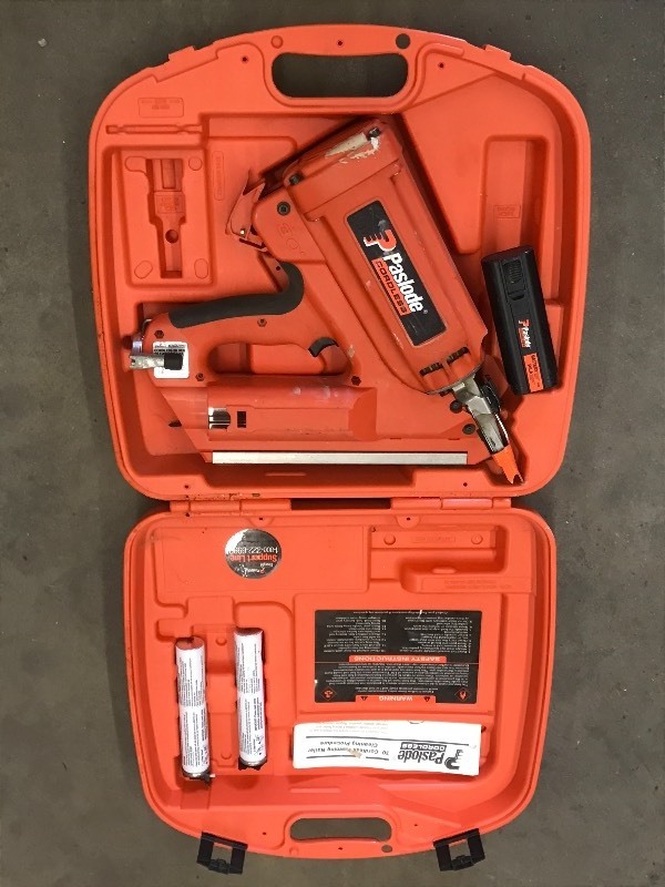 lot 15 image: Paslode Framing Nailer
