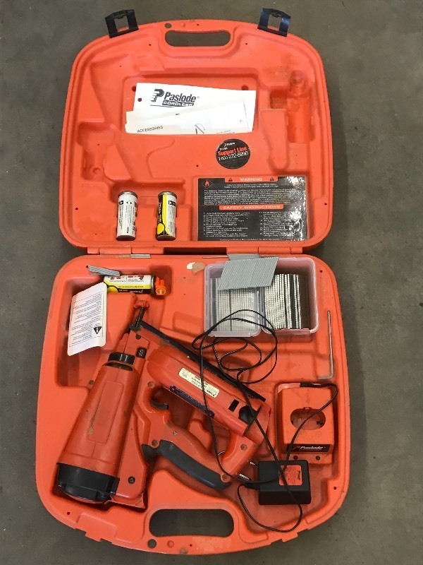 lot 16 image: Paslode Finish Nailer Set