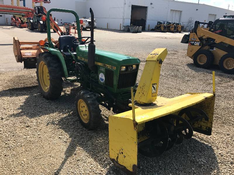 1984 JOHN DEERE 750 4WD...CITY Owned and Maintained