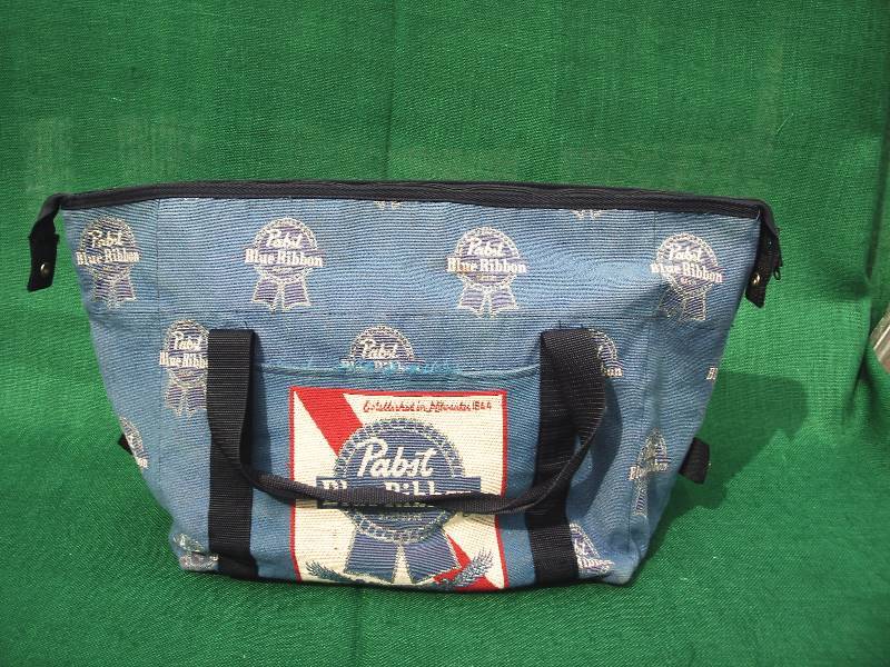 lot 3 image: Vintage Pabst Blue Ribbon bag