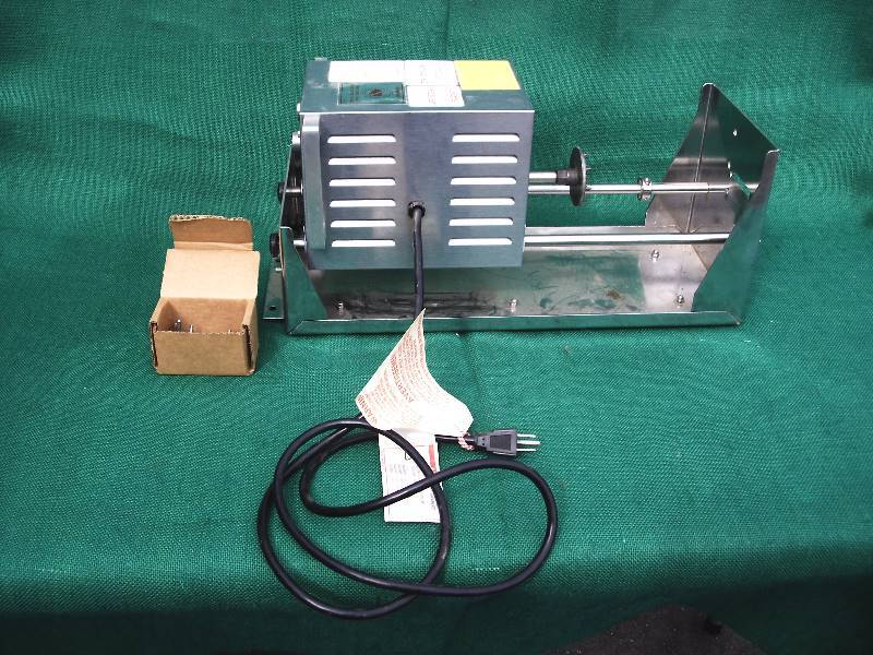 lot 6 image: Gold Medal Spiral Slicer Model# 5280M