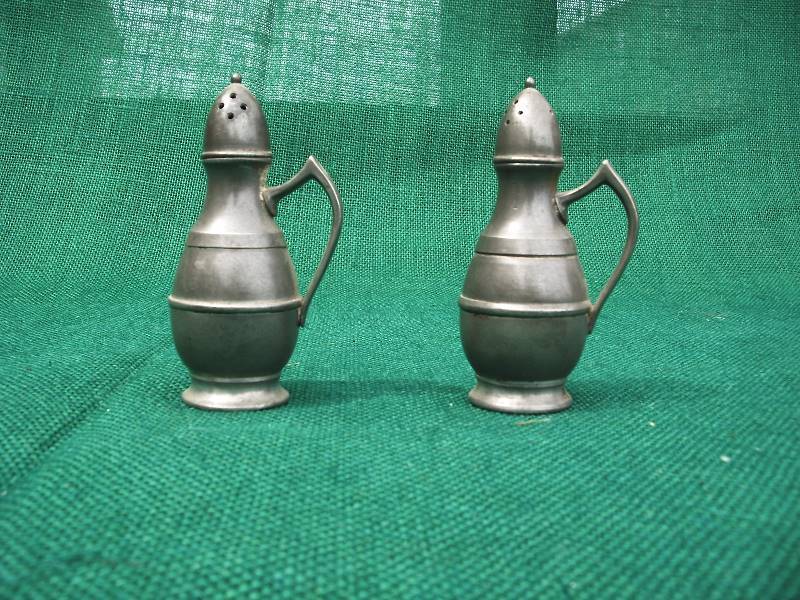 lot 31 image: Vintage PEWTER Salt and Pepper shakers.