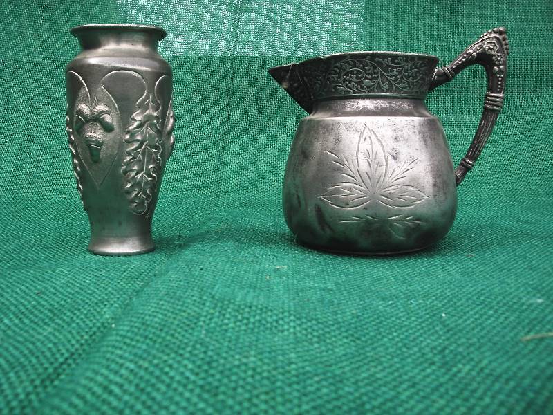 lot 32 image: Picture and Vase from Paris