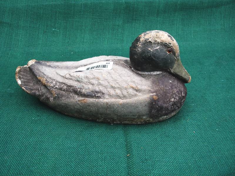 lot 44 image: Vintage Duck Decoy