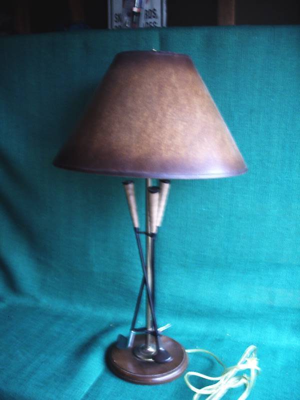 lot 62 image: Vintage Golf Club Lamp