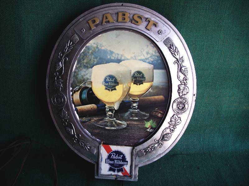 lot 76 image: Pabst Beer light