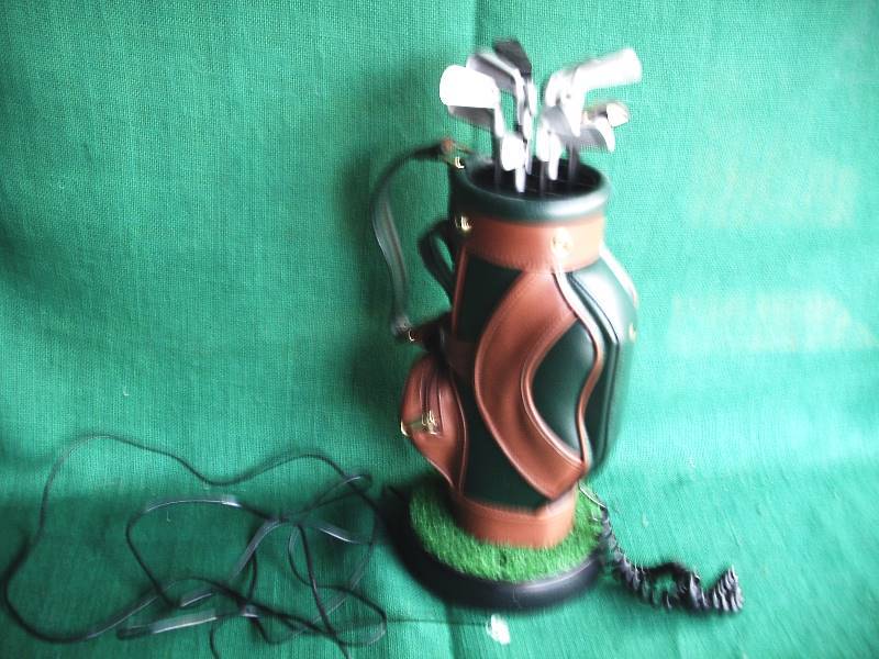 lot 84 image: Golf bag phone