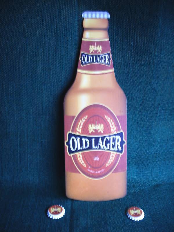 lot 88 image: Old Lager wall hanger