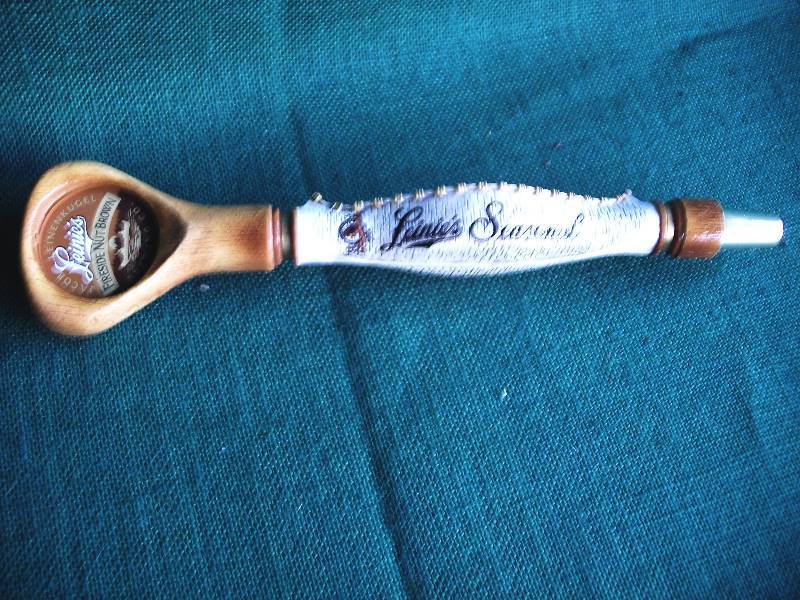 lot 105 image: Leinies Seasonal Canoe beer tap.