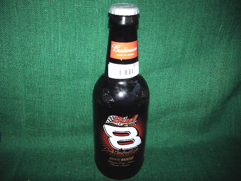 lot 113 image: Glass Budweiser BUD 8 2000 Nascar bank.