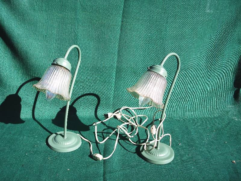lot 121 image: Vintage Matching Lamps